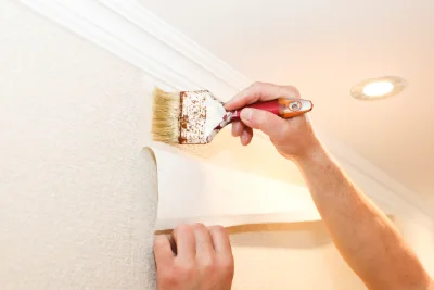 Pose de papier peint à Erre — revêtements muraux et toiles de verre